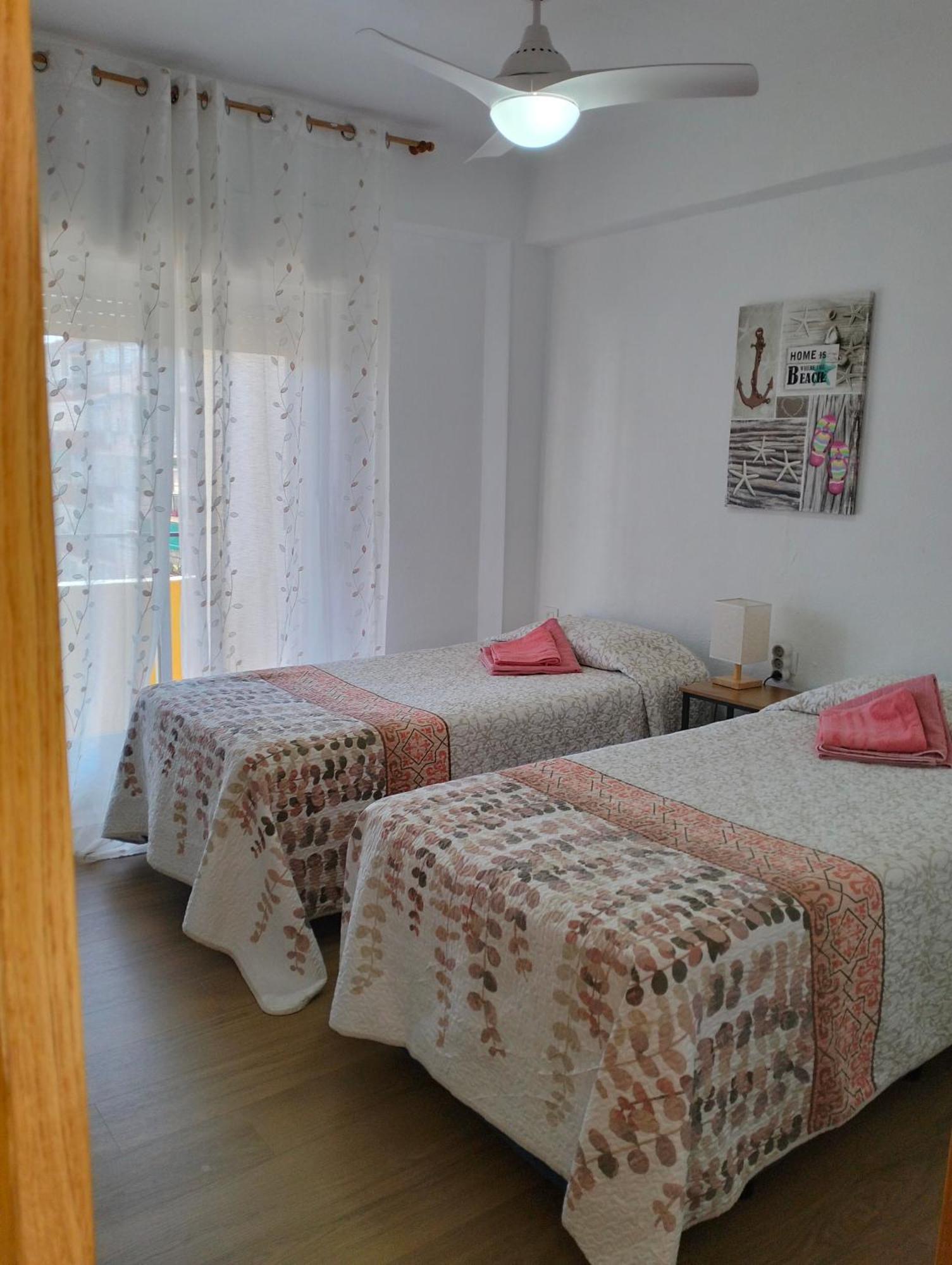 Ricardo Hostal Apartamento 3 Habitaciones Alicante Extérieur photo